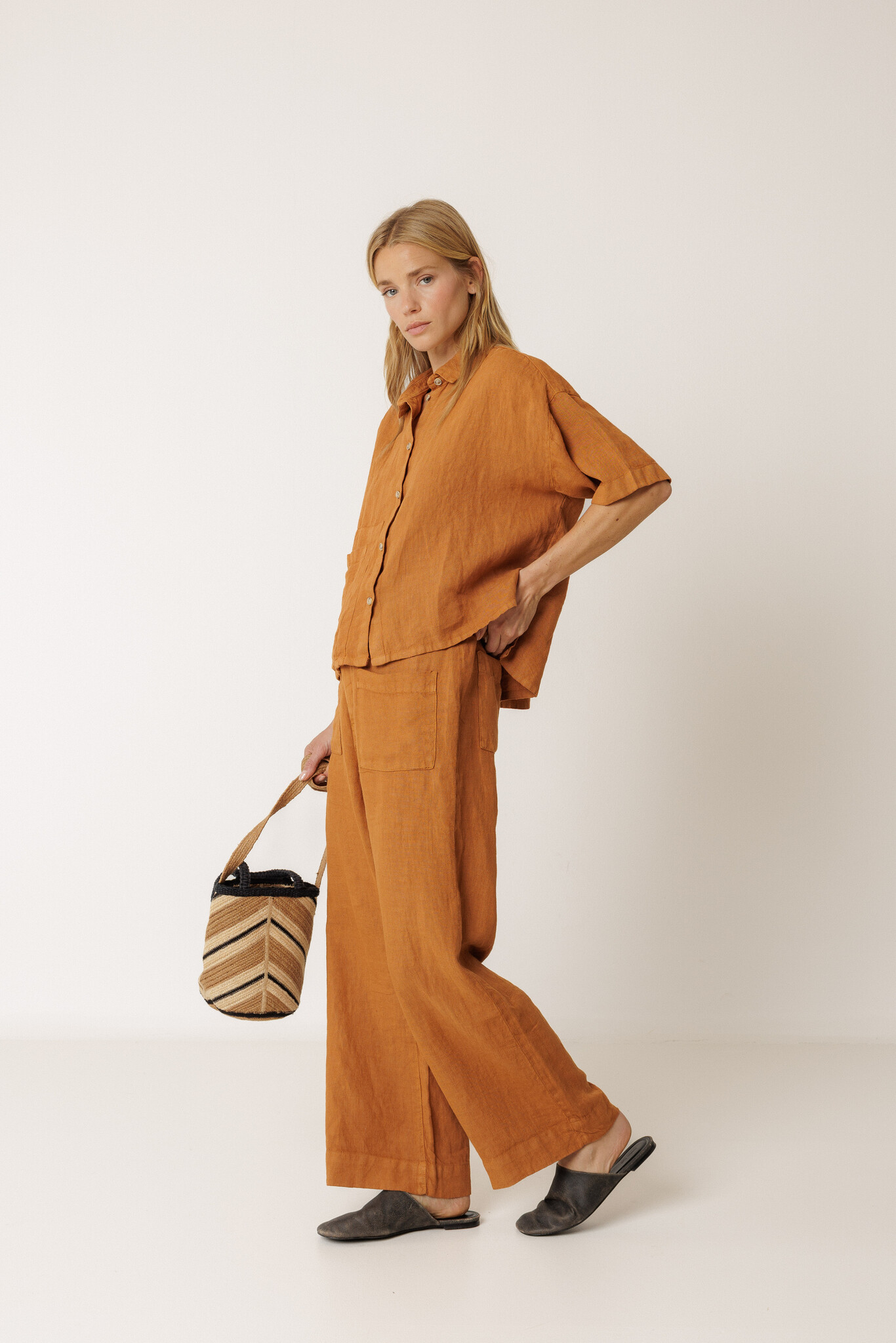 Indi & Cold blouse linnen - rust