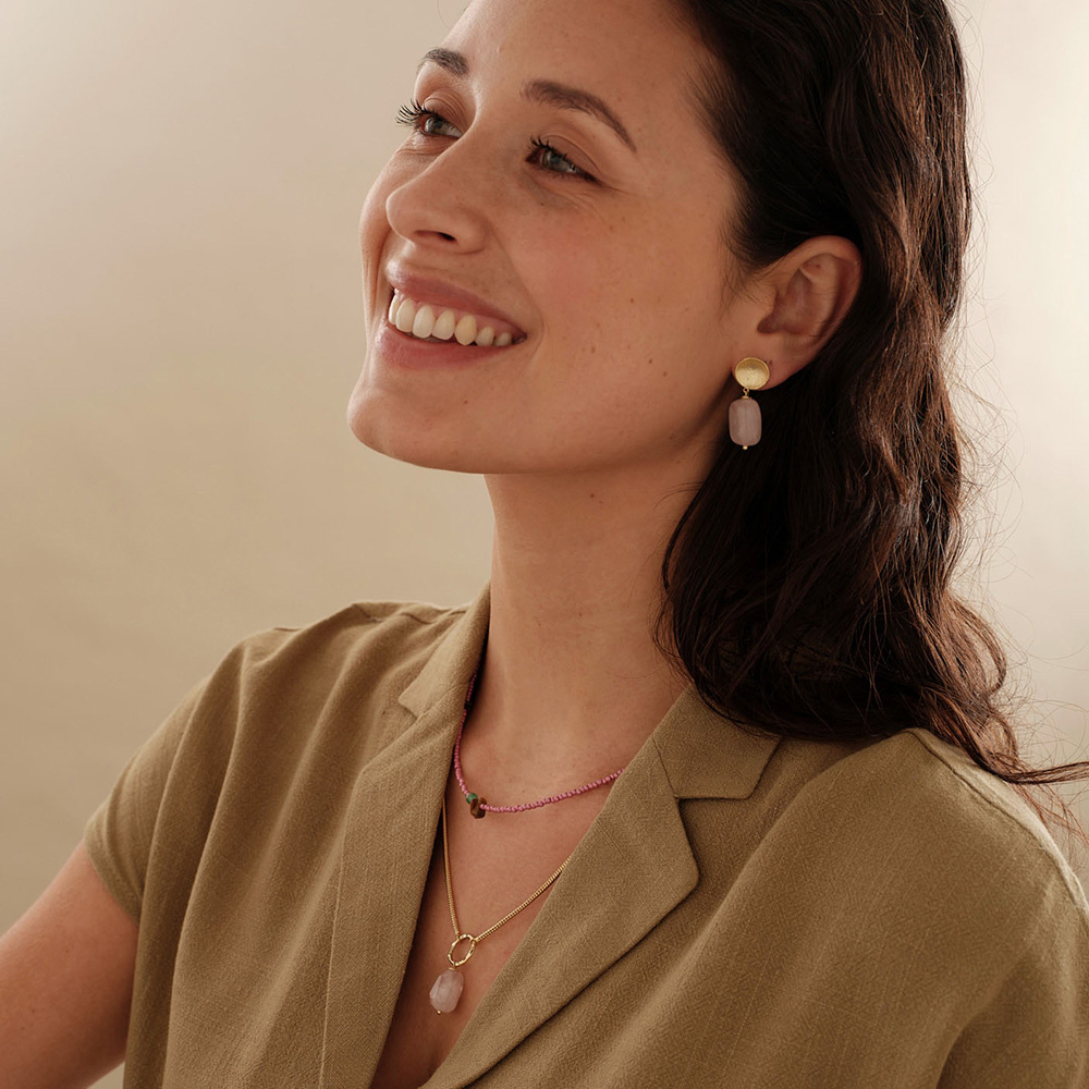 A Beautiful Story ketting 'Awareness' - rozenkwarts