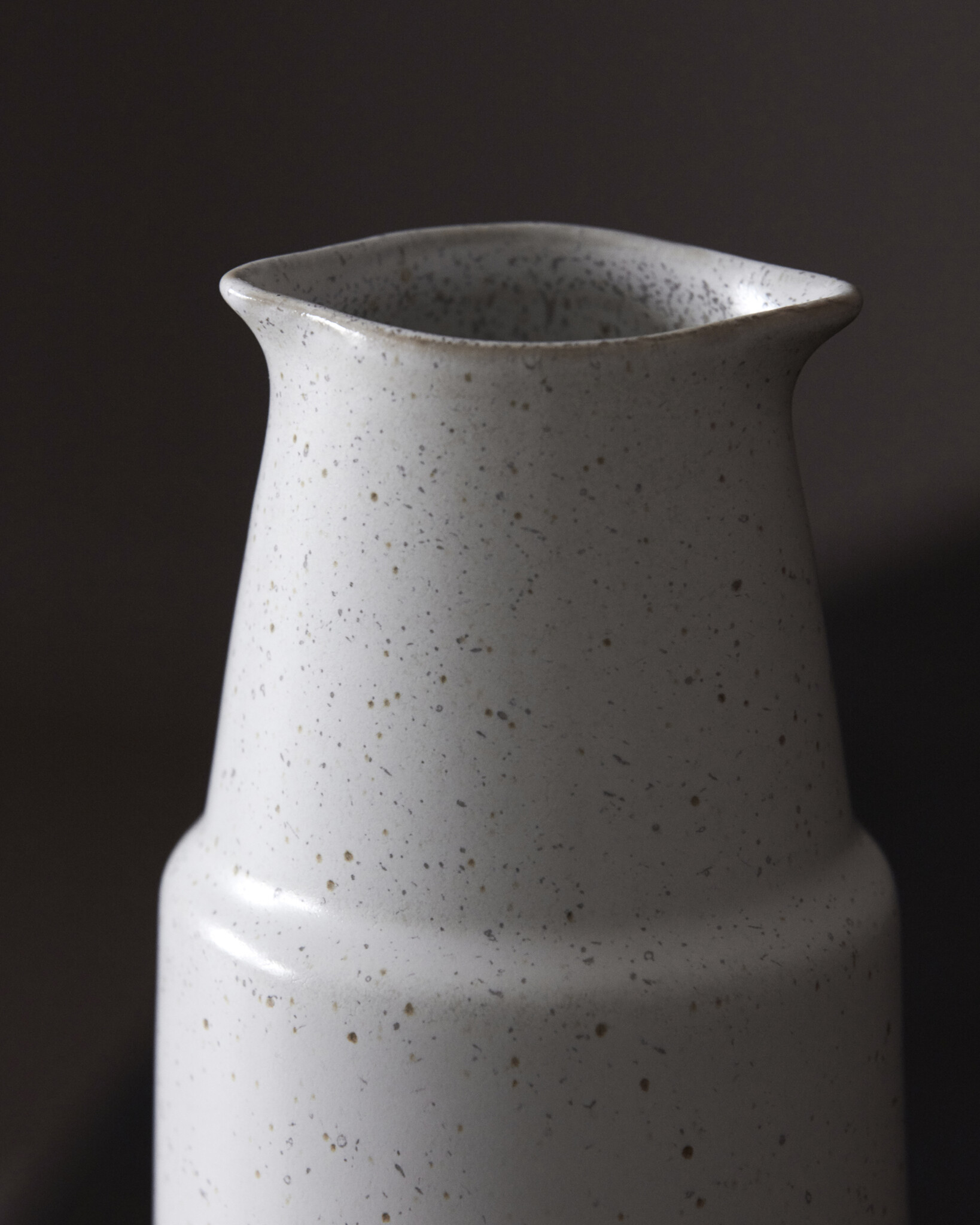 House Doctor bottle 'Pion' - stoneware