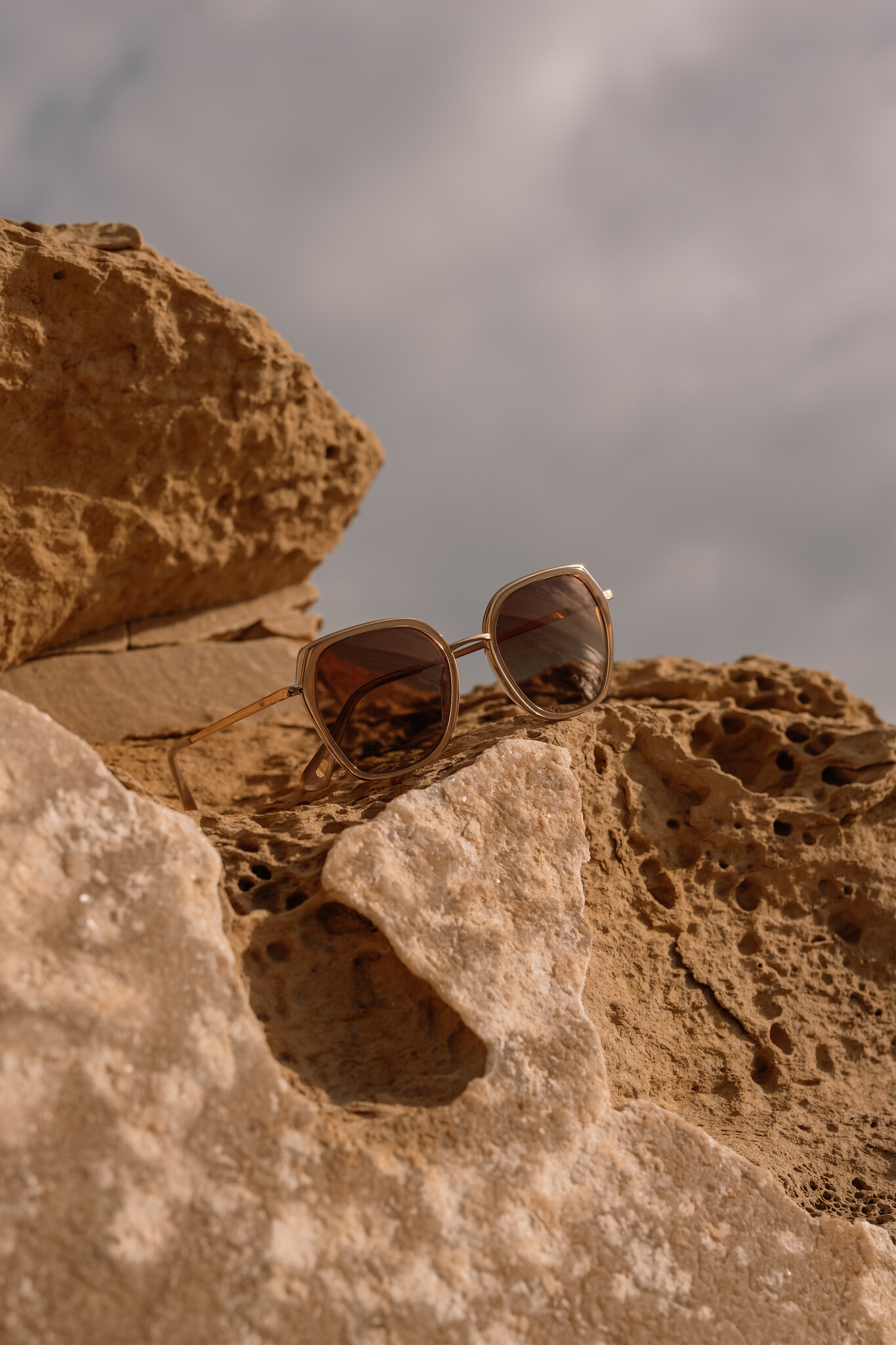 IKKI zonnebril 'Donna' - pink transparant