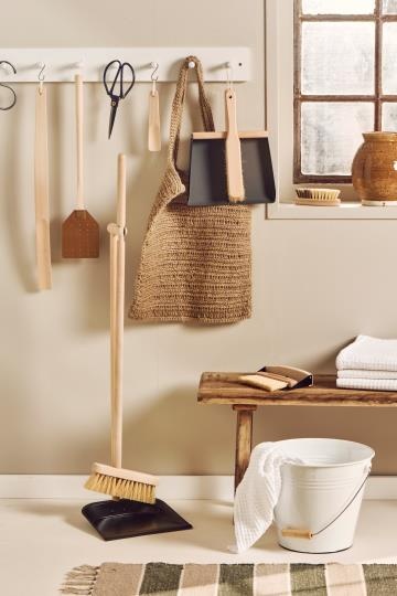 IBLaursen fly swatter - leather / beech