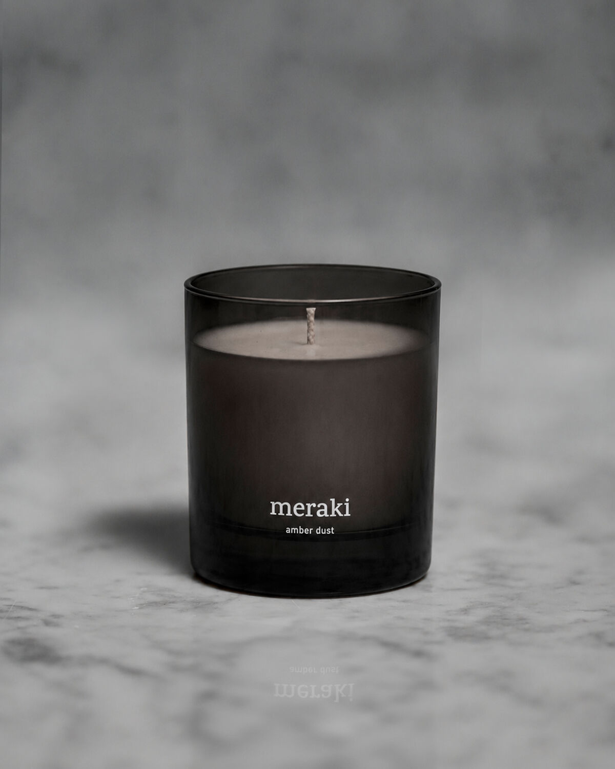 Meraki geurkaars 'Amber Dust'