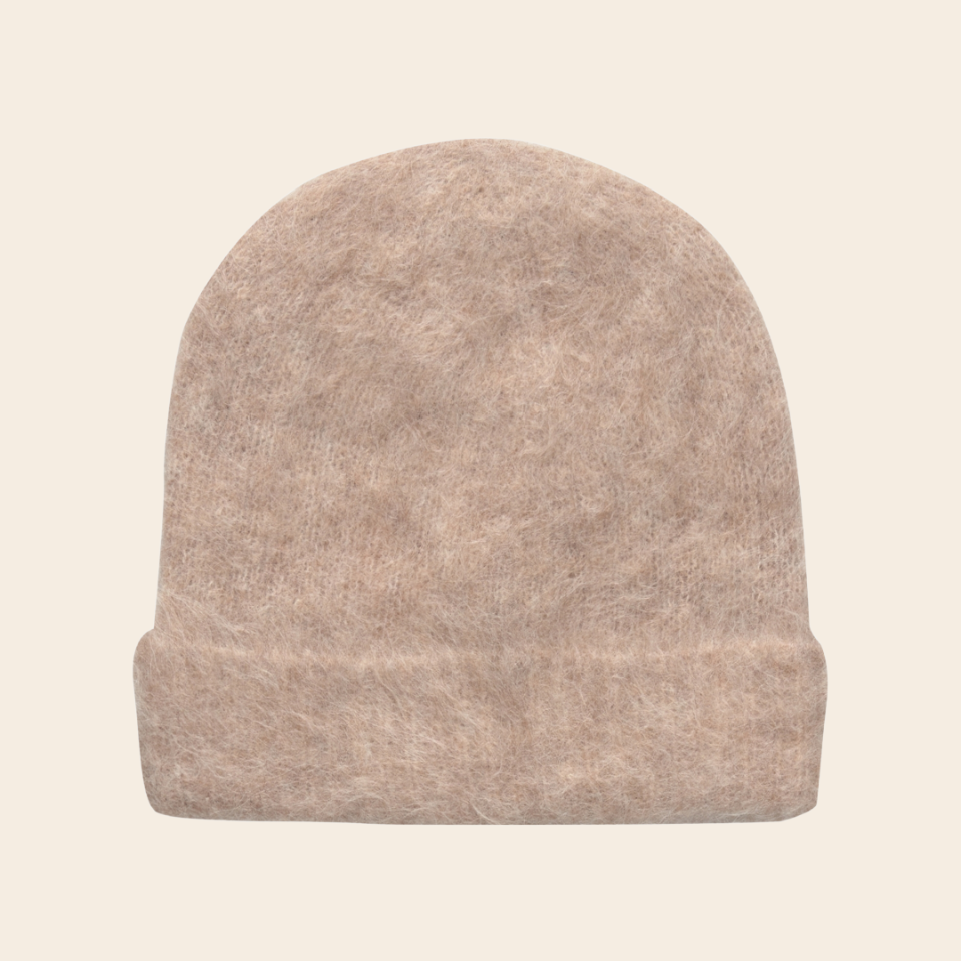 Rosemunde muts 'Furry' alpaca - oat