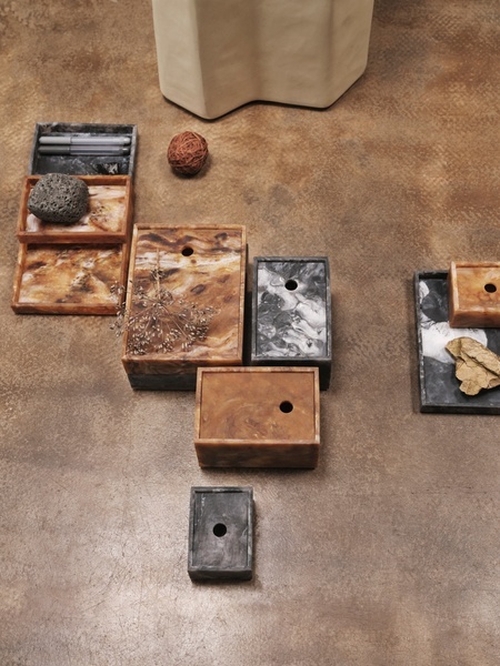 Ferm Living tray 'Mist' - resin