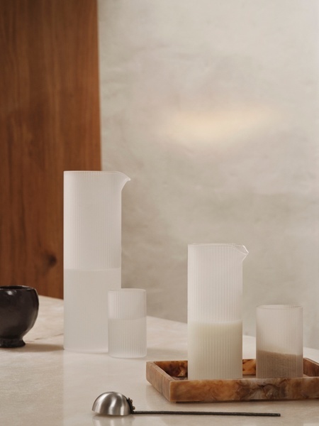 Ferm Living tray 'Mist' - resin