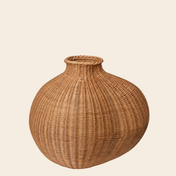 Ferm Living vase 'Bola' - rattan