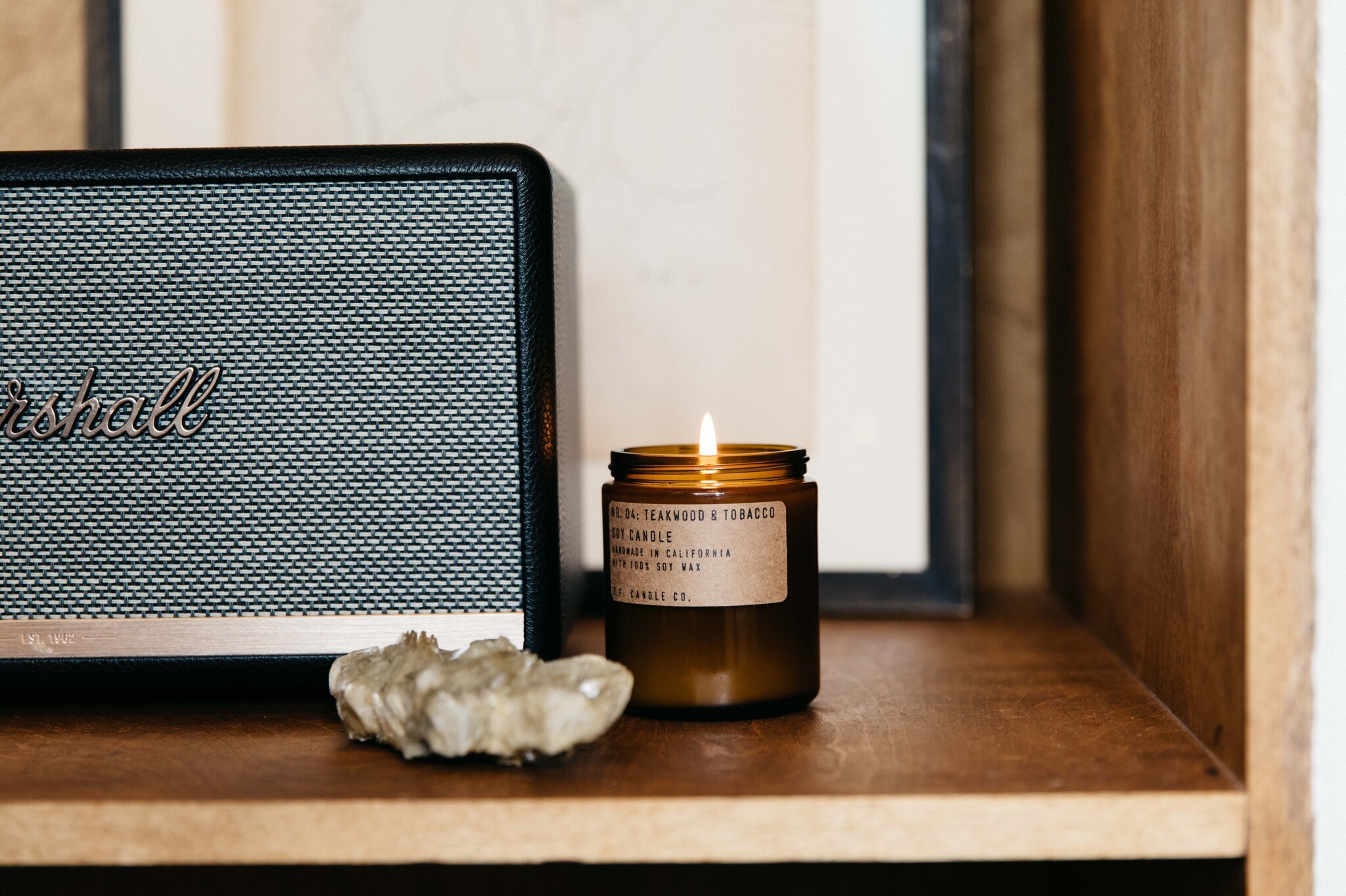 P.F.Candle & Co Kerze no.4 'Teakwood & Tobacco' M