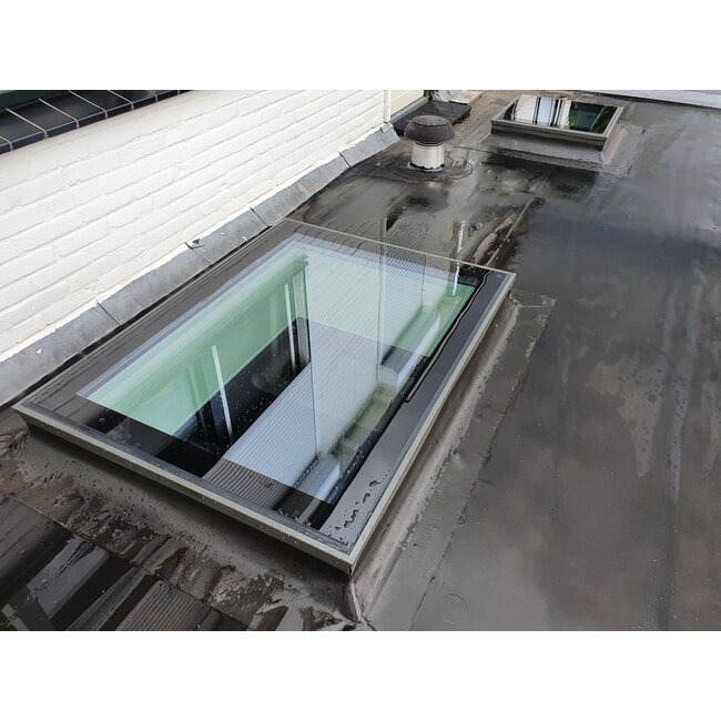 Intura Platdakraam Intura PGX A9 met zonwerend glas