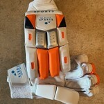 CLUB batting gloves