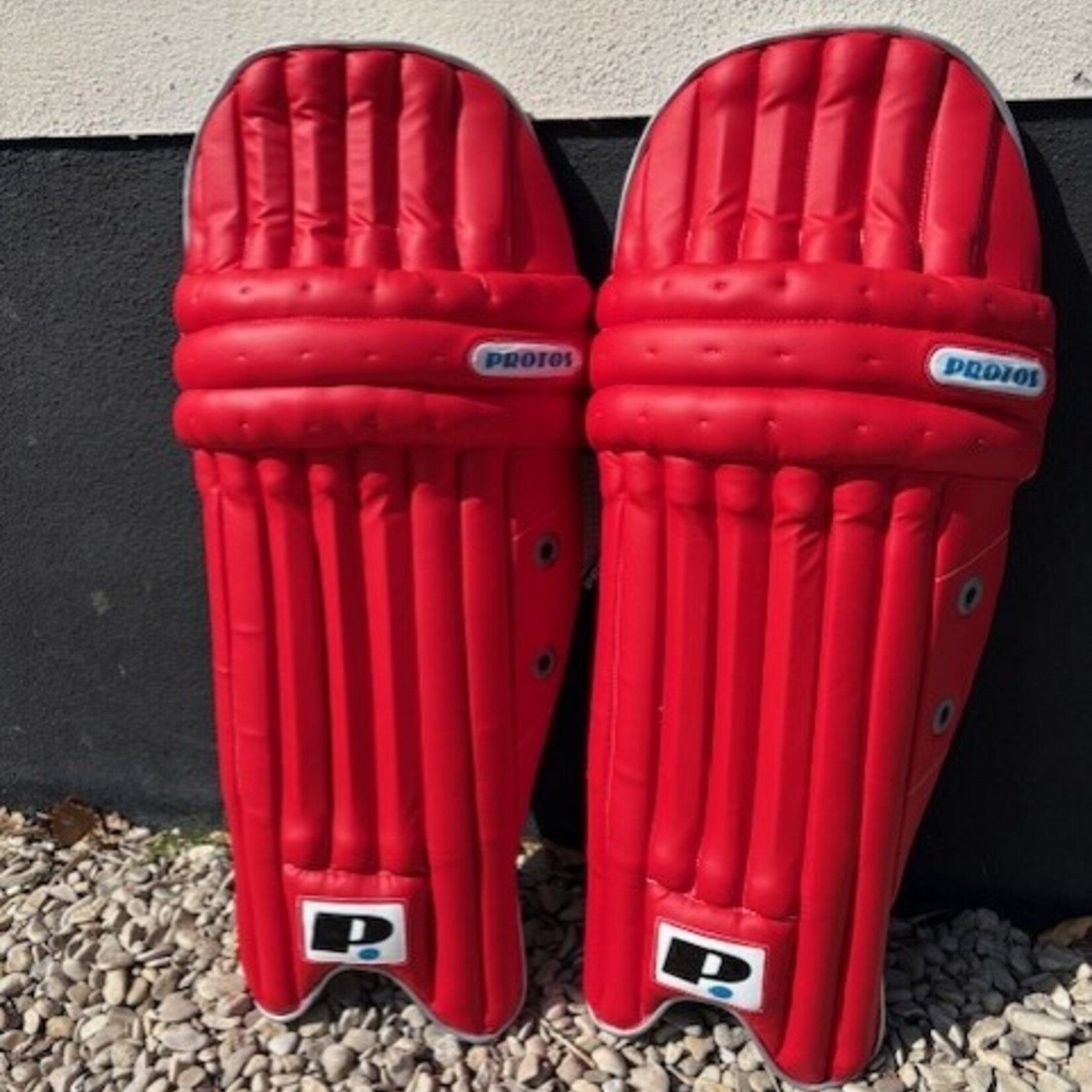 PROTOS batting legguard RED
