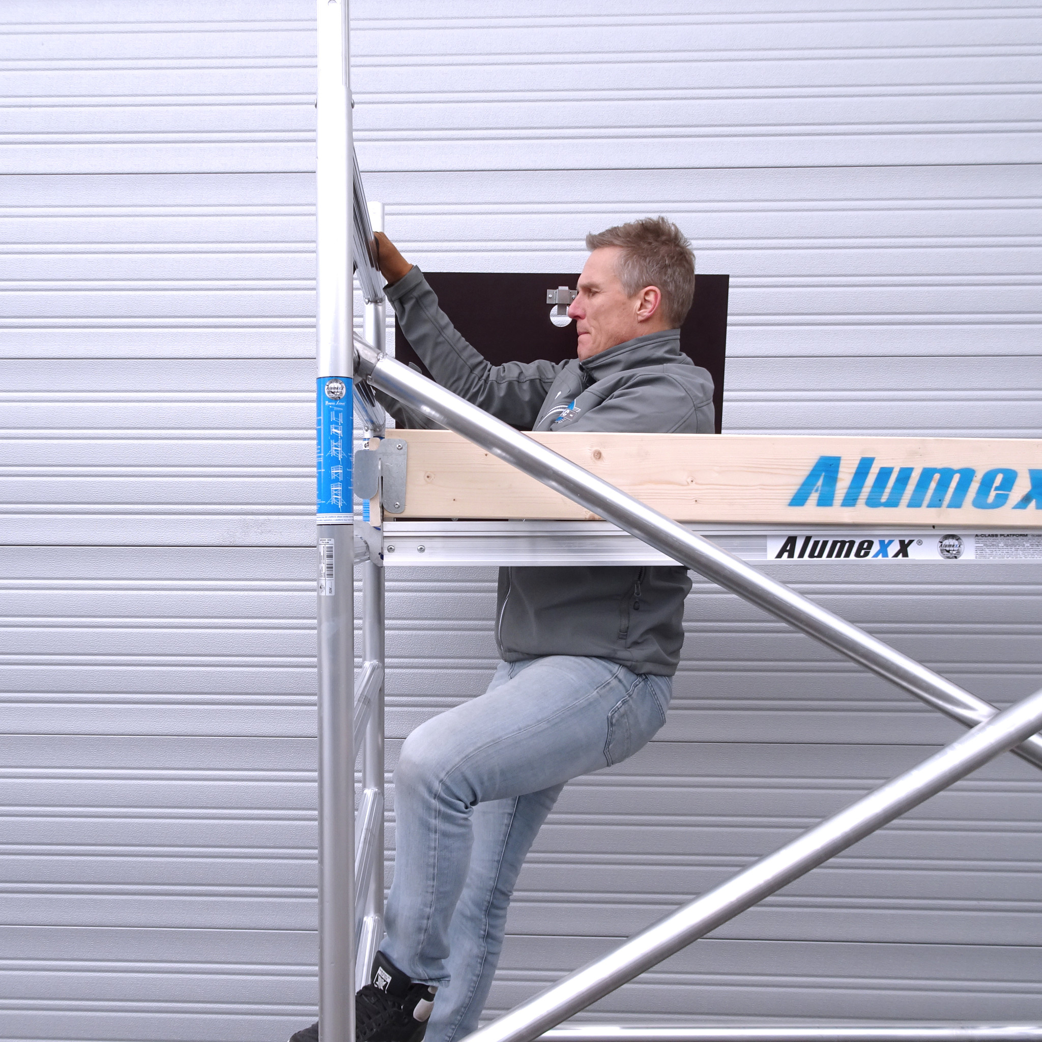 Steigeraanhanger met ALX Basic rolsteiger 90 x 190 x8,2m wh