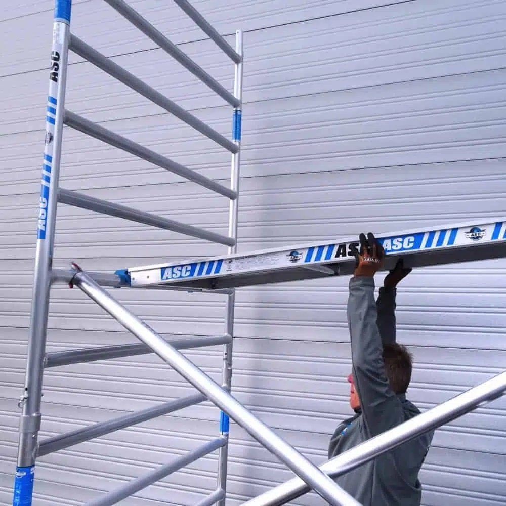 ASC rolsteiger vrijstaand 135 x 250 x 12.2 mtr incl aanhanger   lichtgewicht platform