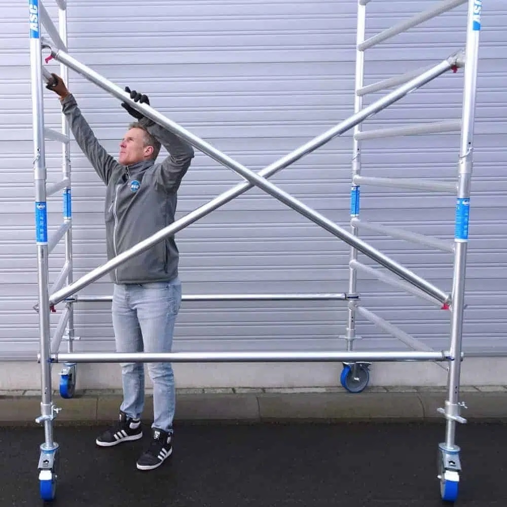 ASC rolsteiger vrijstaand 135 x 250 x 12.2 mtr incl aanhanger   lichtgewicht platform