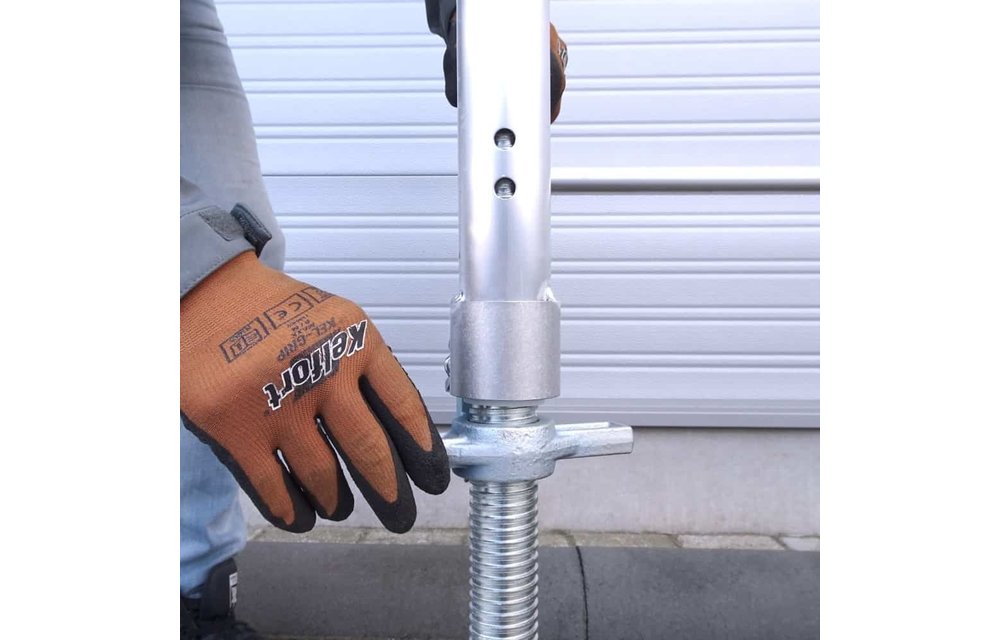 Tweedehands rolsteiger 135 x 300 x 5,2m werkhoogte