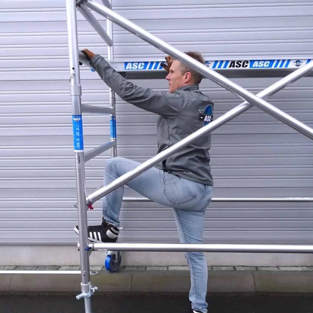 Fast clic Rolsteiger 135 x 190 x 5.2 mtr werkhoogte lichtgewicht platform