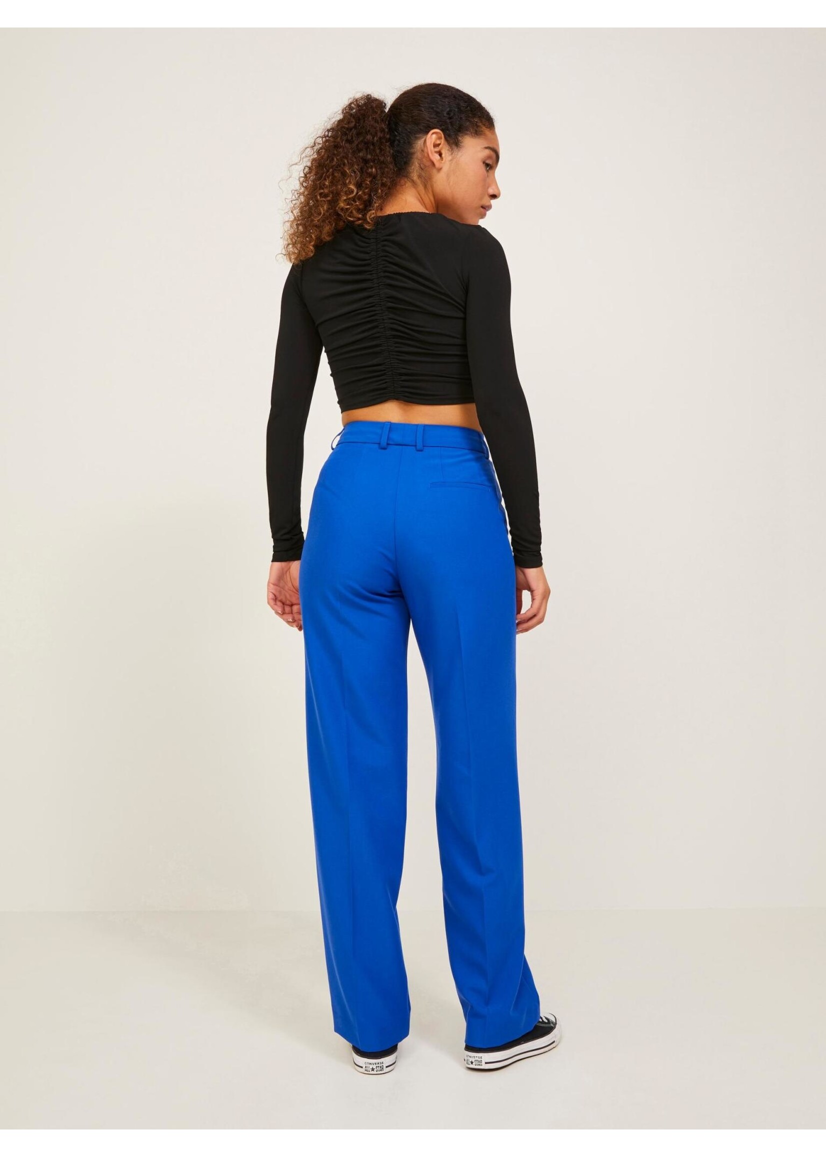 JXMELIKA LS CROP TEE - BLACK