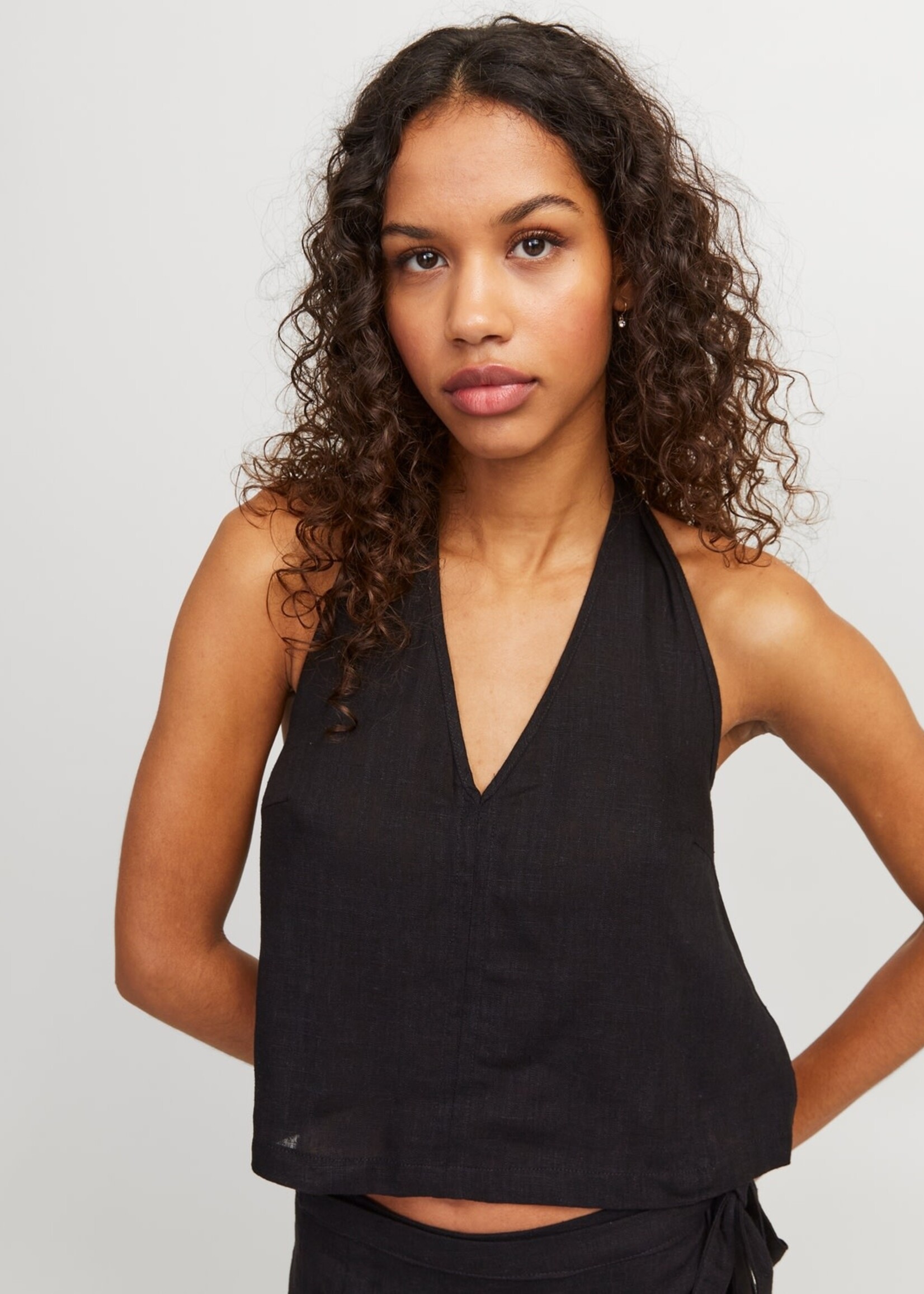 JJXX JXOCEAN LINEN BLEND HALTERNECK TOP - BLACK