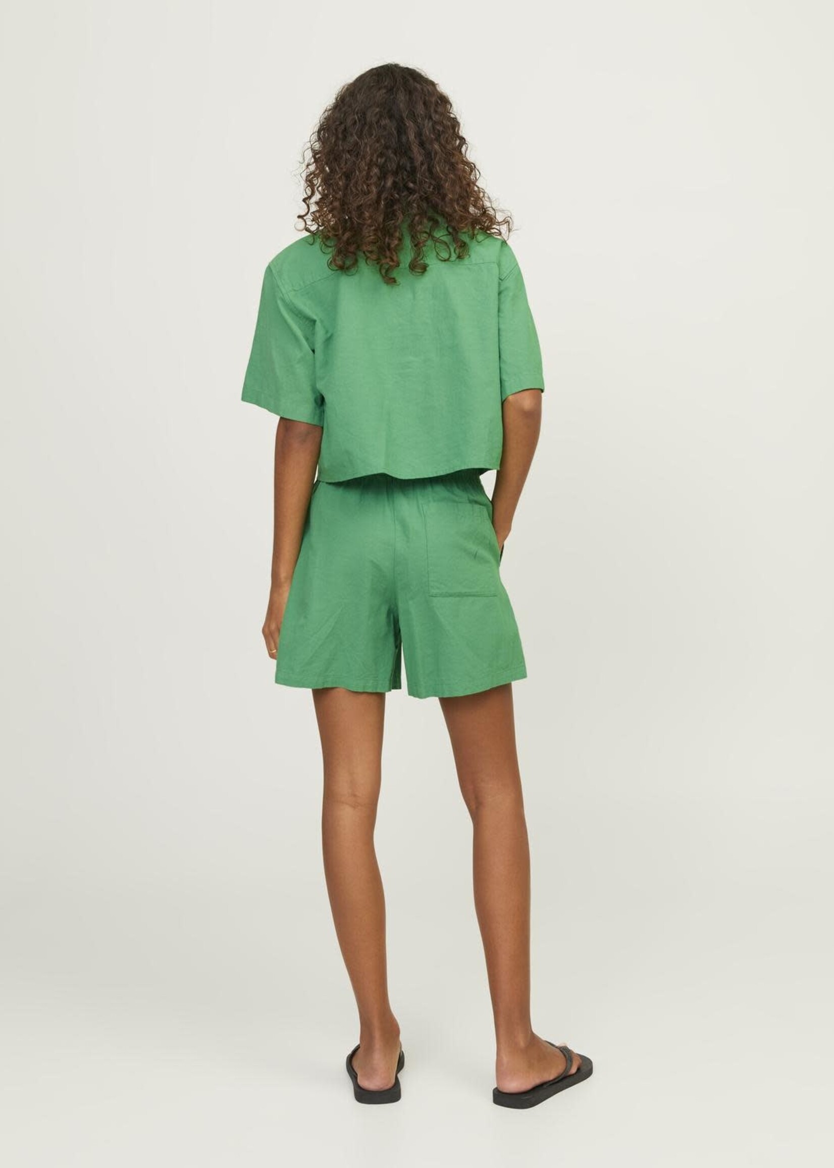 JJXX JXLULU CROPPED LINE BLEND SHIRT - MEDIUM GREEN