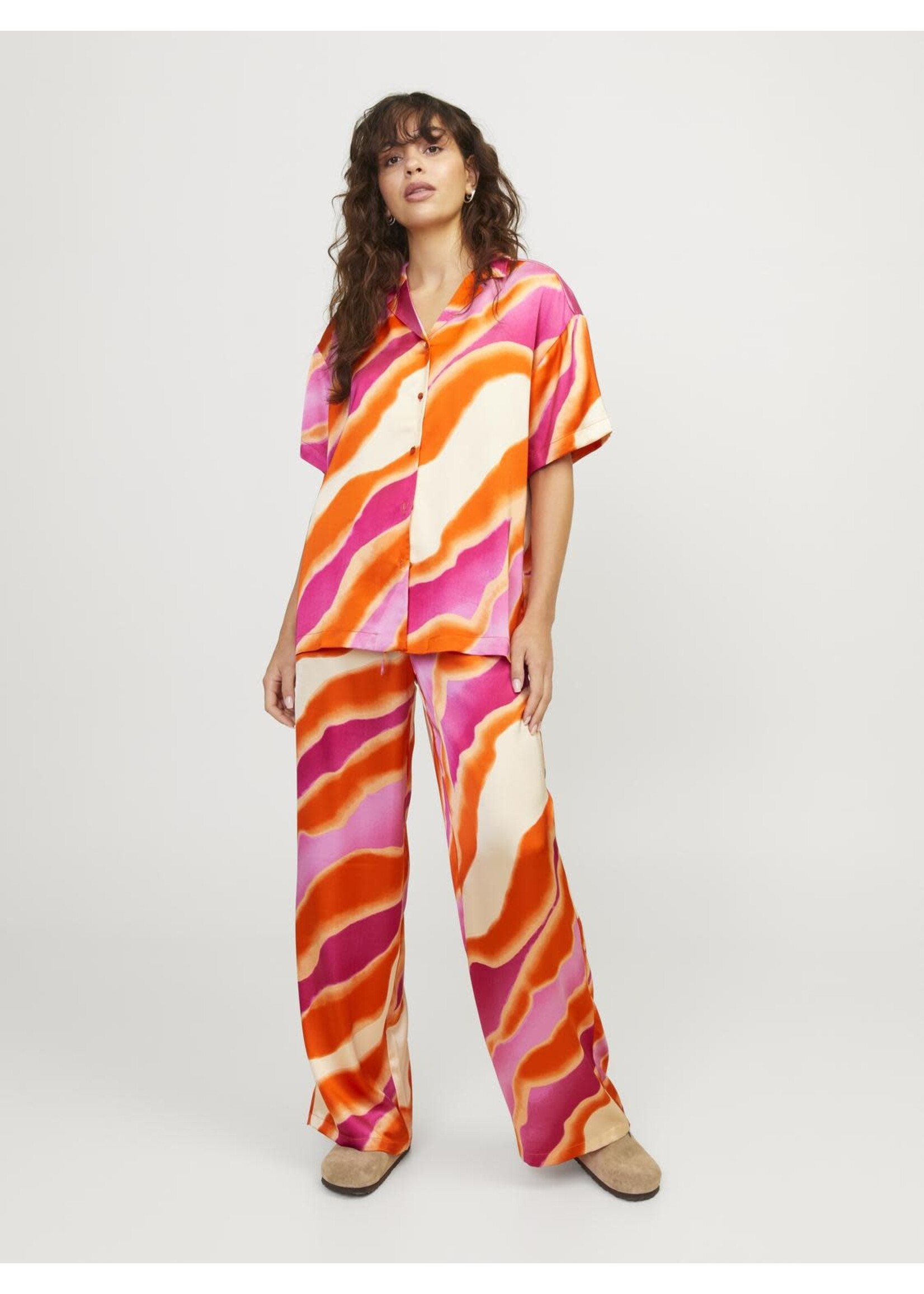 JXGRACE SATIN SHIRT - BLEACHED APRICOT