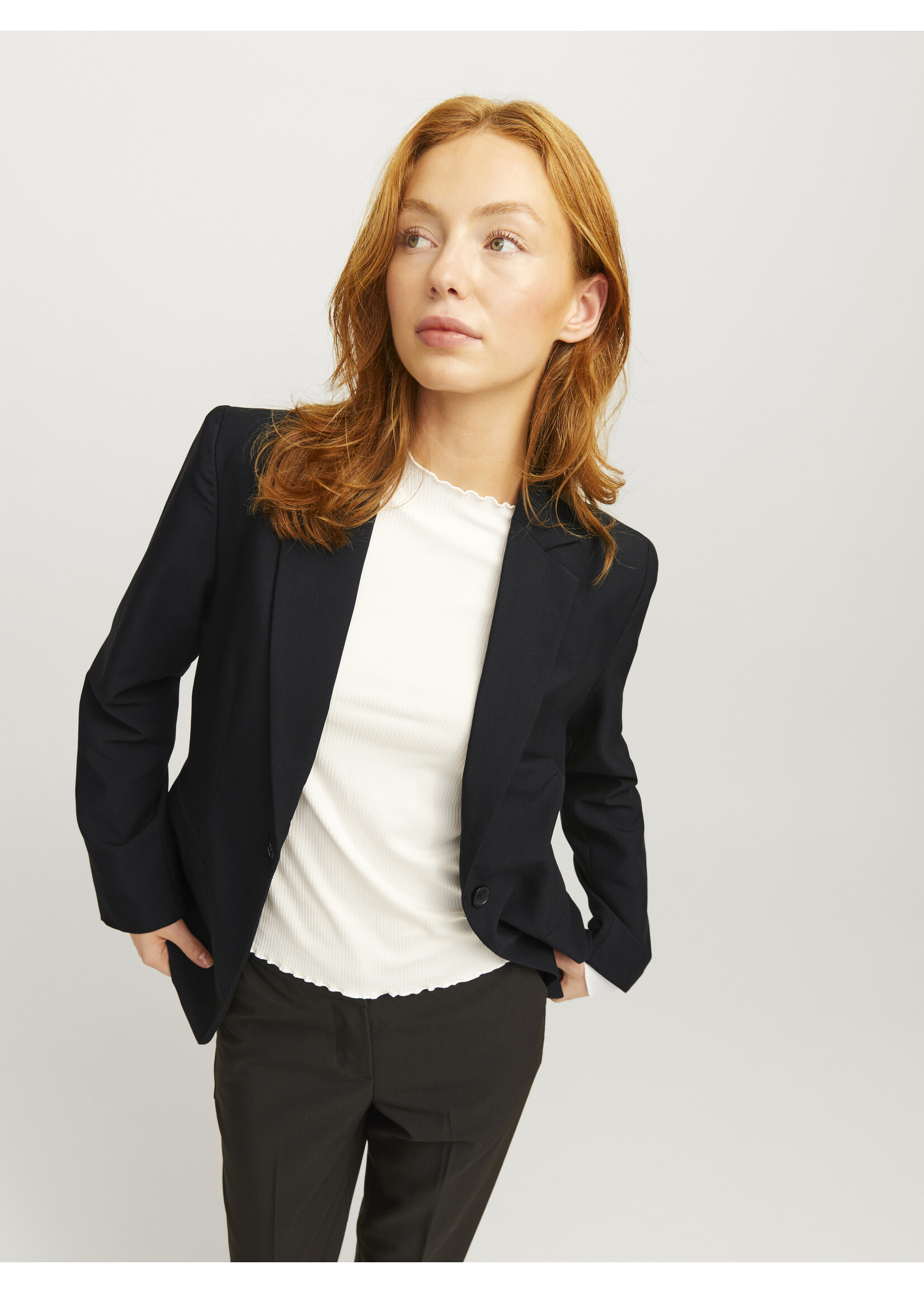 JXELLIS MIA BLAZER - BLACK