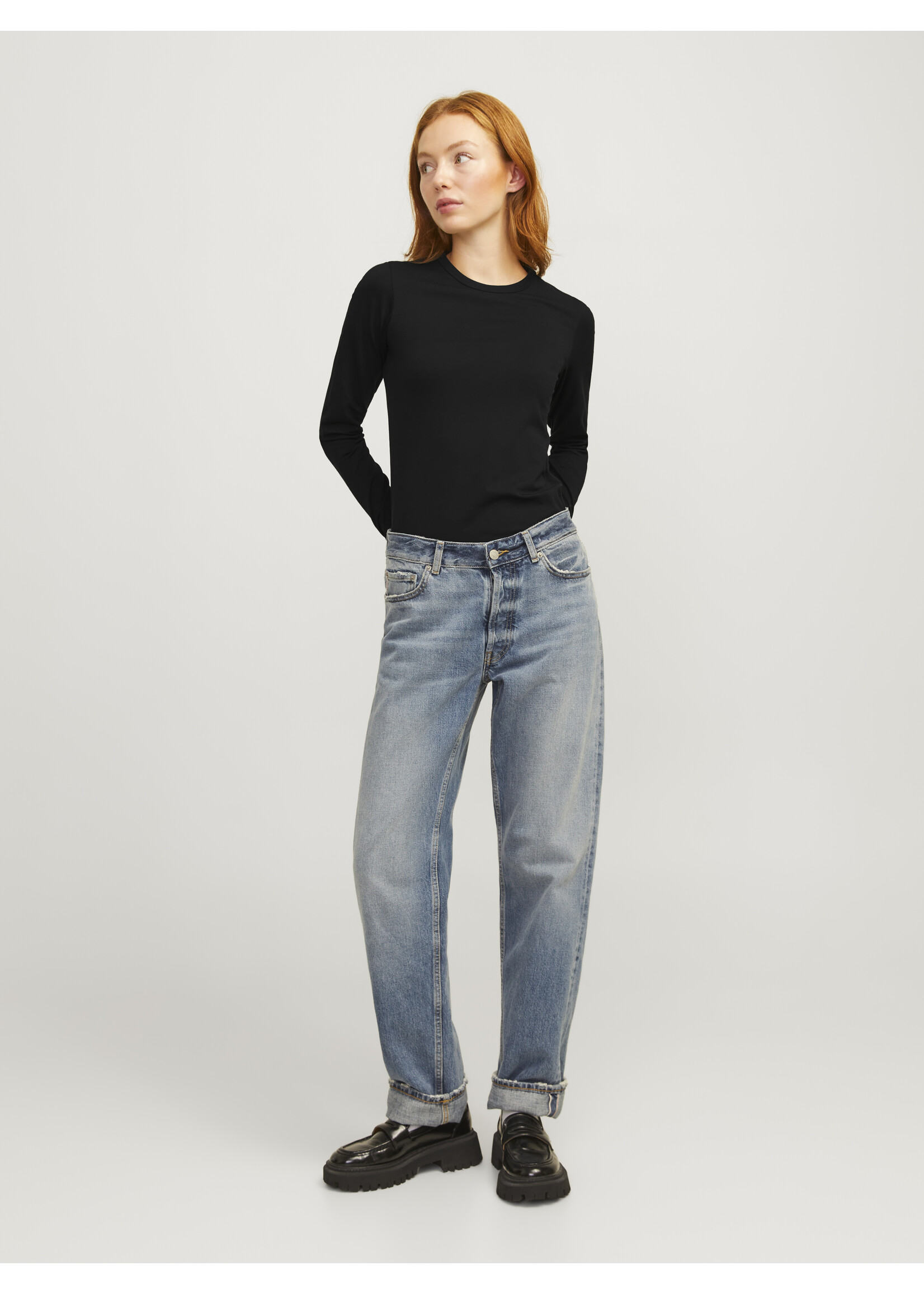 JXCELINE GIGI LS SOLID TEE - BLACK