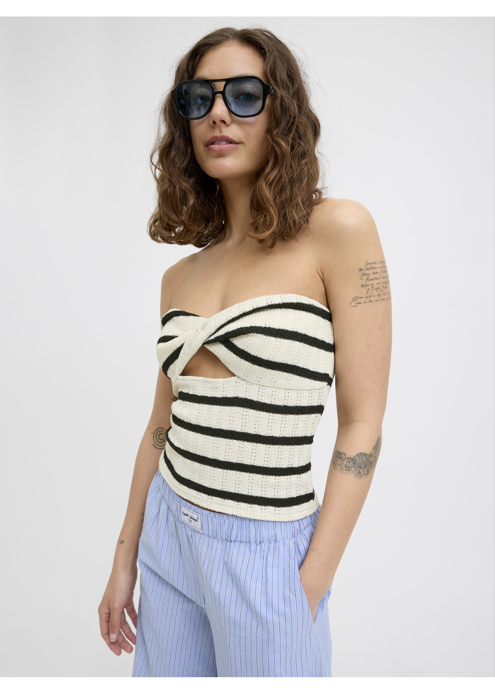 JXLINNEA BANDEAU TWIST TOP - BLACK