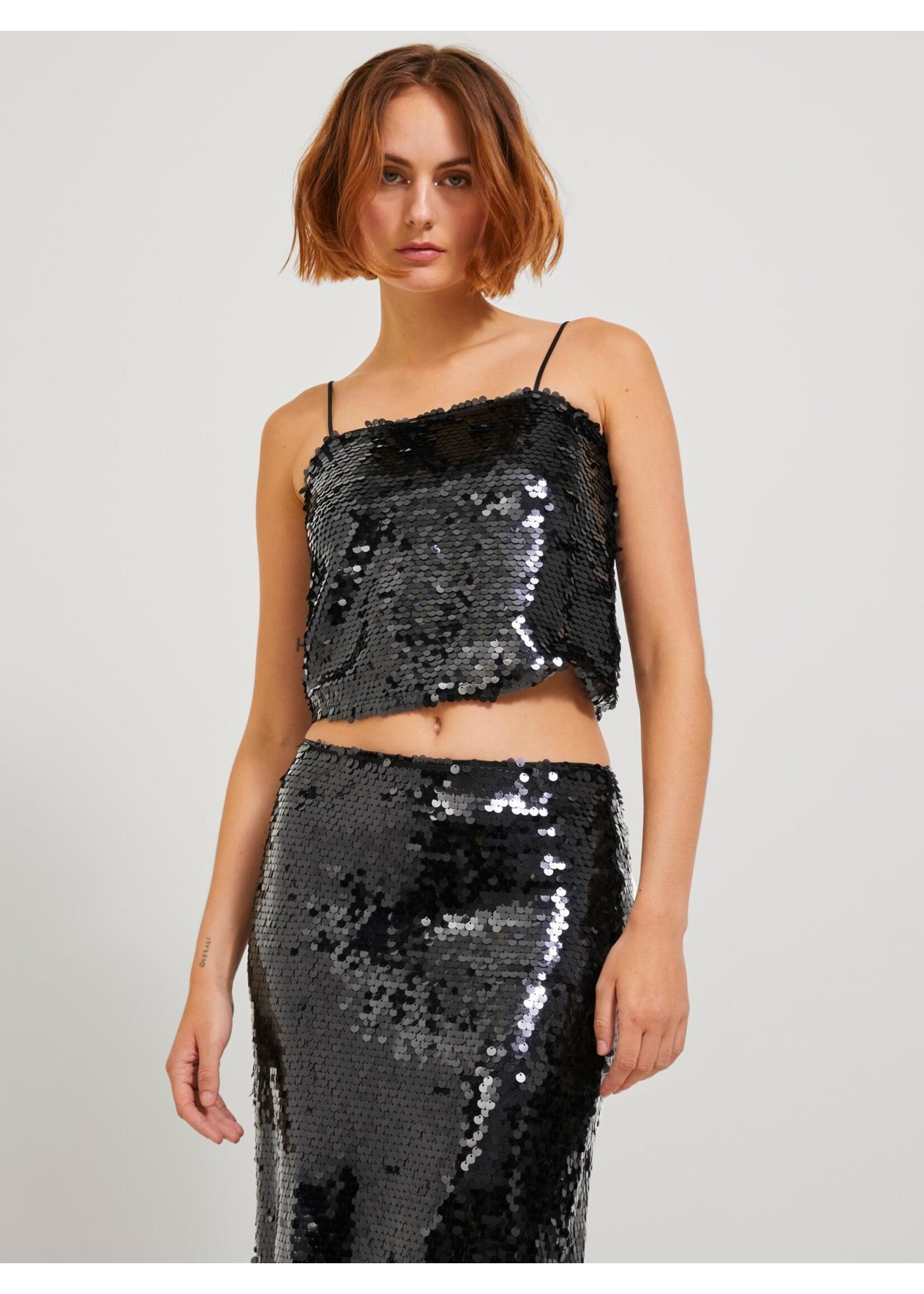 JXAVA SEQUIN STRAP TOP - BLACK
