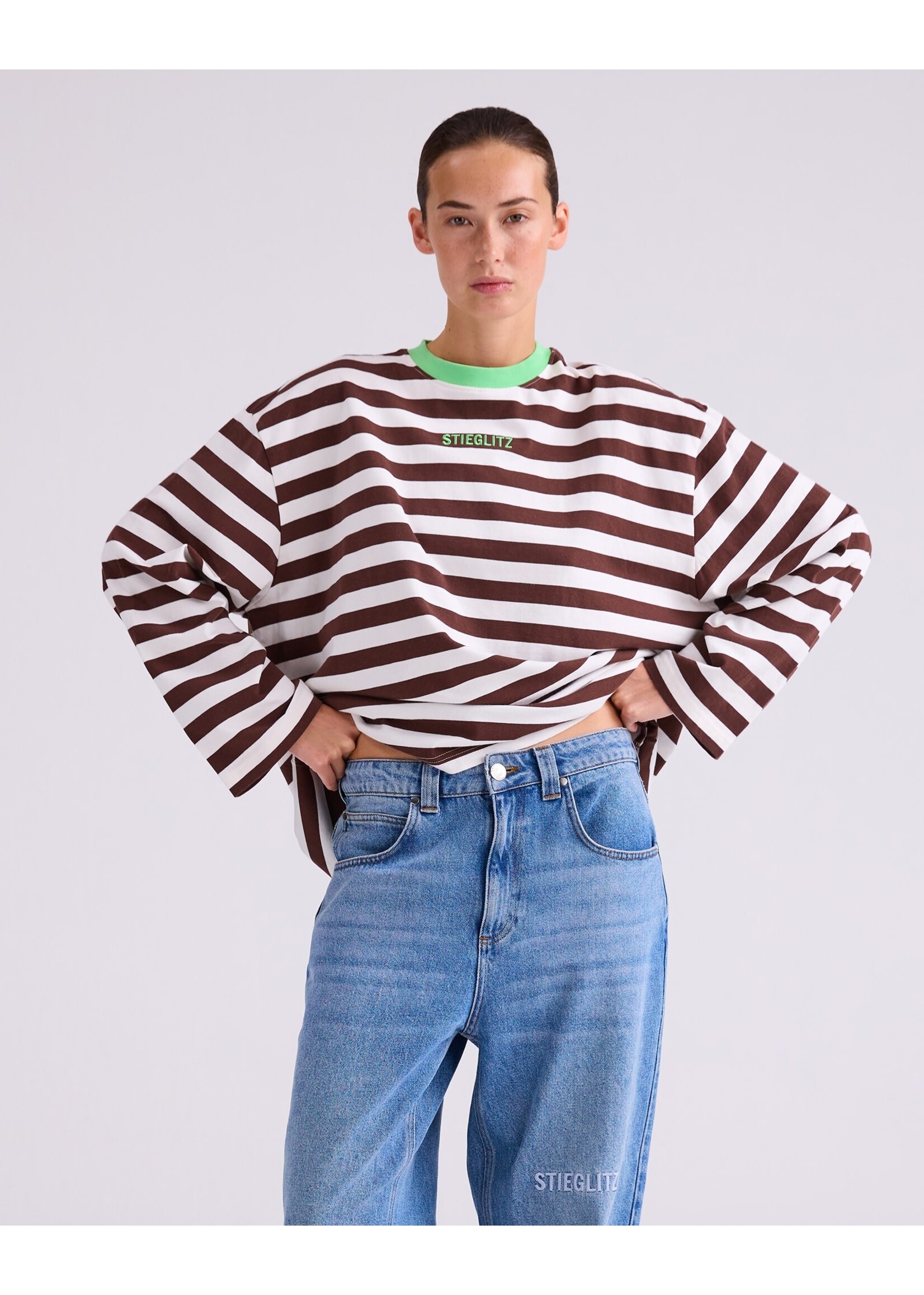 Stieglitz Janita wide skate longsleeve - brown