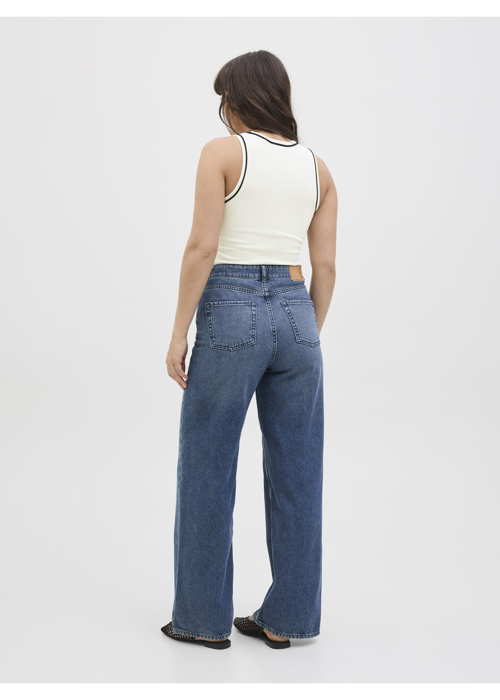JXEVELYN COMFY PIPING KNIT TOP - VANILLA