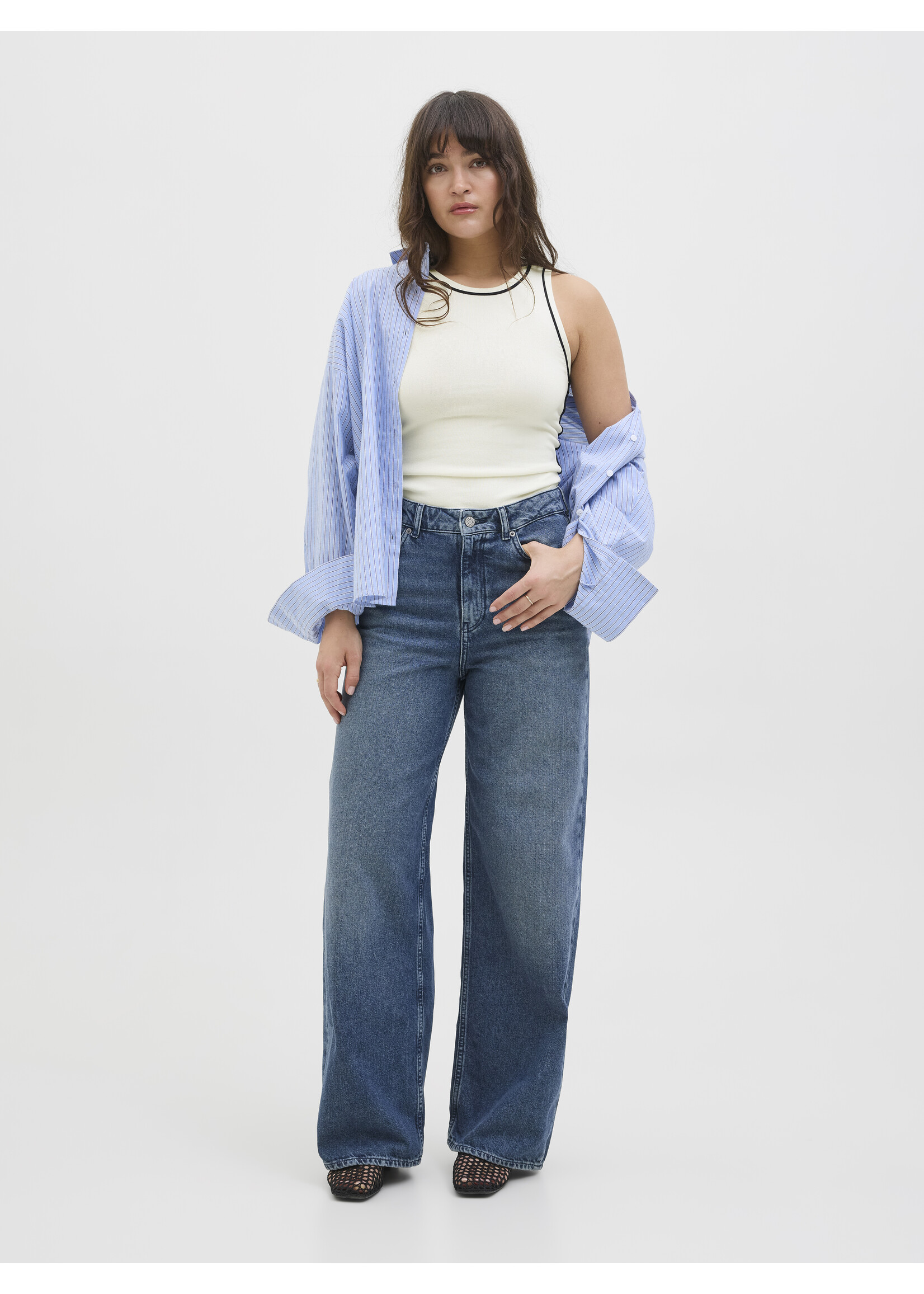 JXEVELYN COMFY PIPING KNIT TOP - VANILLA