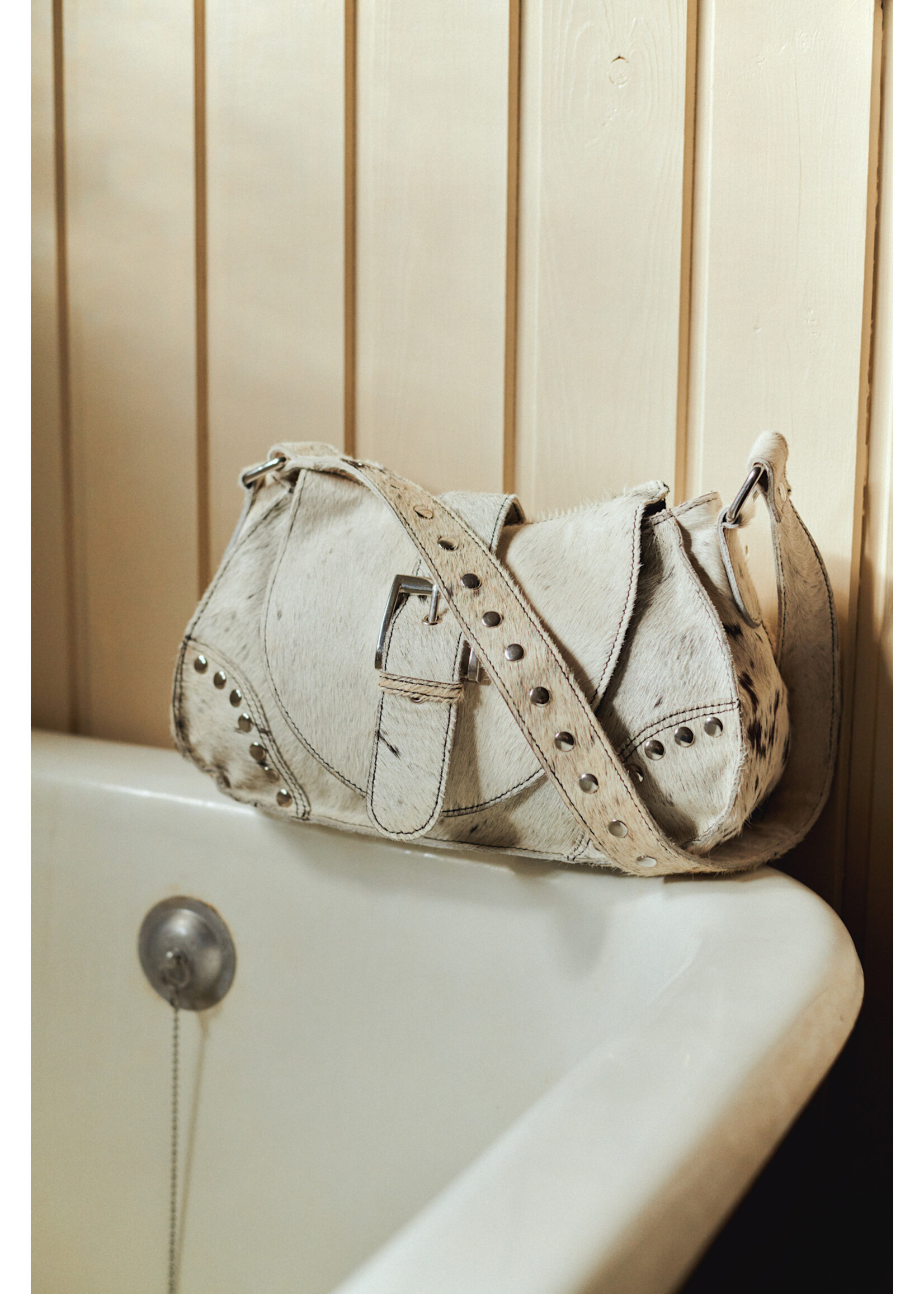 Núnoo Maria Rivet Black Dots