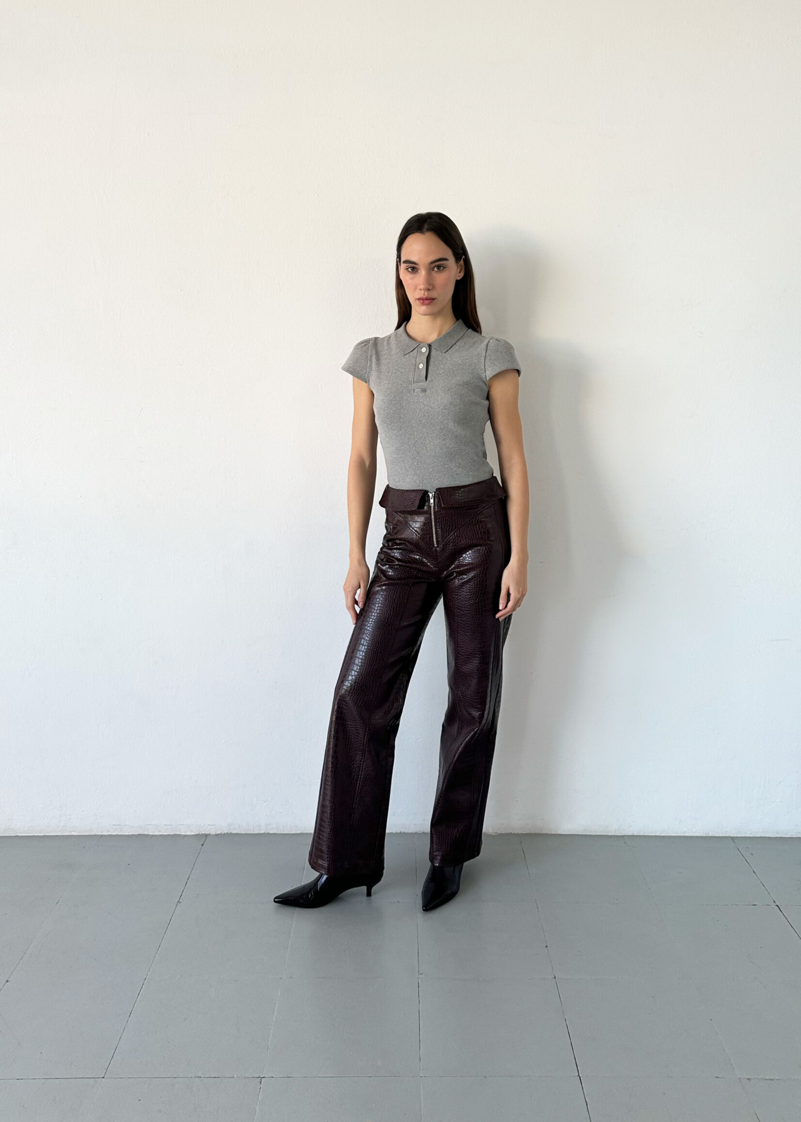 Laagam Horus textured pants - Burgundy