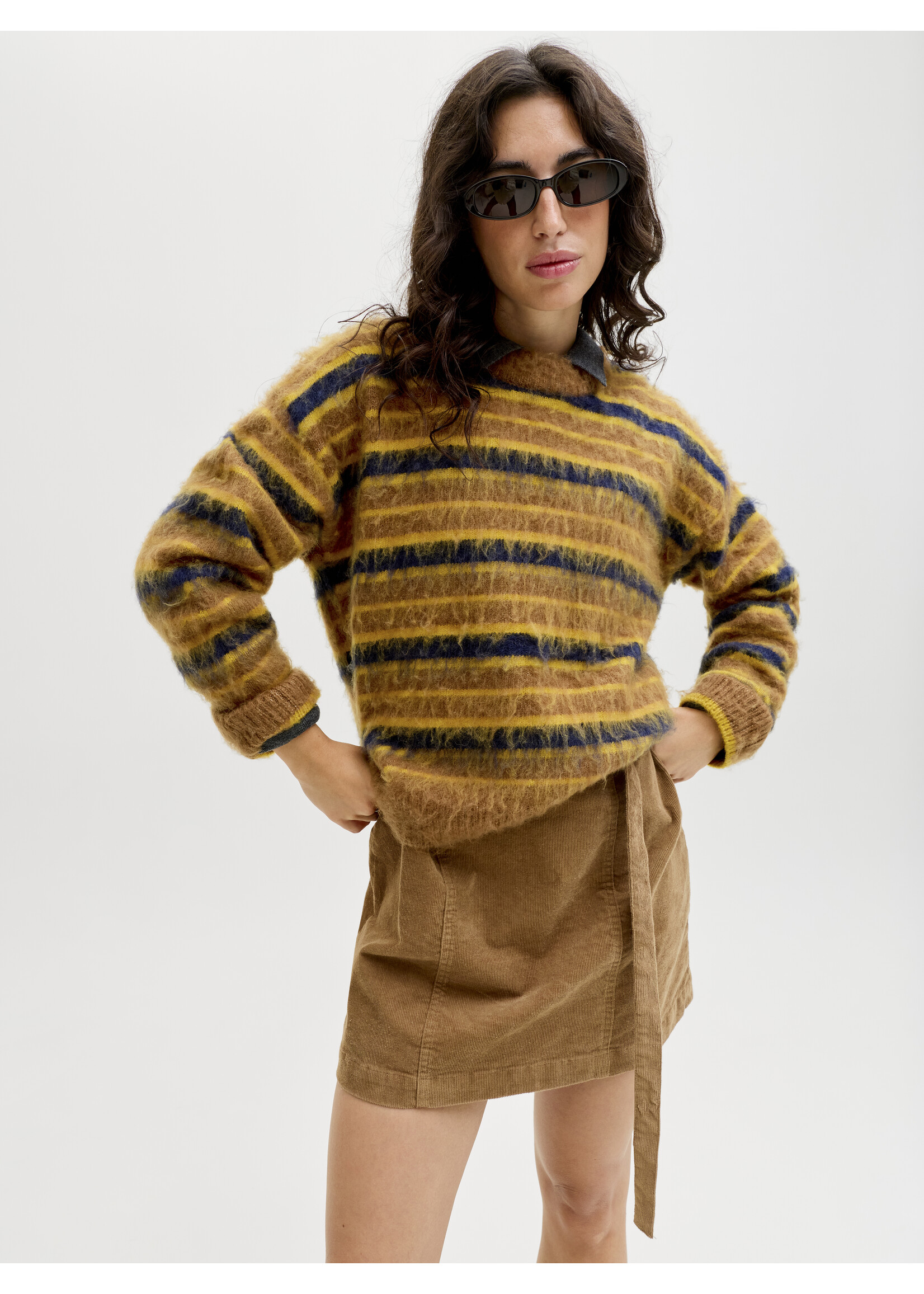JXCALISTA CREW NECK KNIT - RUBBER/GOLD FLAKE