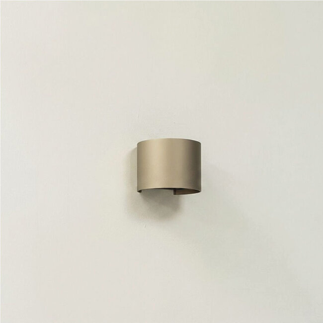 Industriële Ronde Wandlamp Champagne | Artdelight Gyro