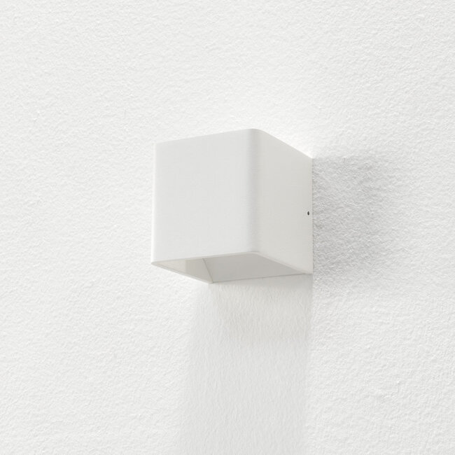 Design Kubus LED Wandlamp Wit | Artdelight Fulda