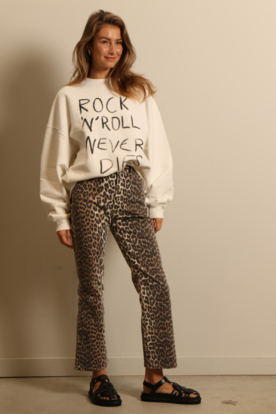 Anine Bing Sweater Miles sweatshirt rock n roll Ivory Bylotte