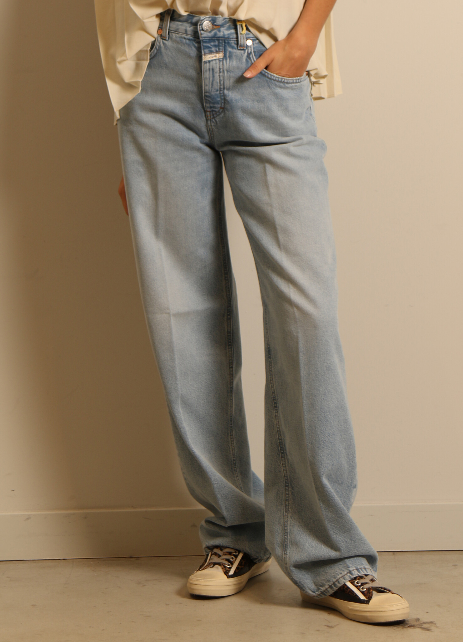 Closed jeans C2X189 18S 49 Nikka light blue Bylotte