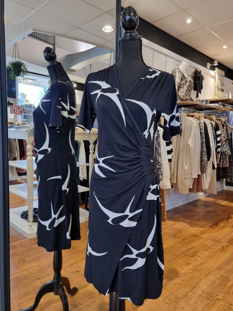 Jurk zwaluw black/white print