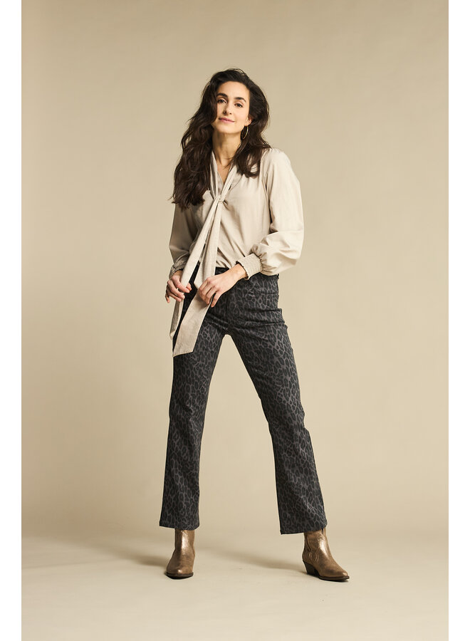 Broek Kim leopard lava