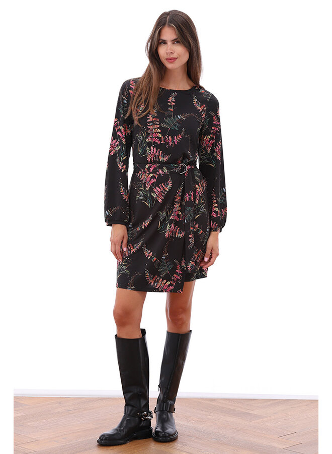Jurk B321 met ronde hals & design