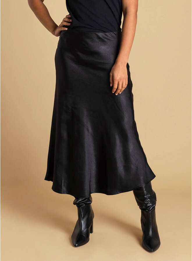 Rok Asmae black