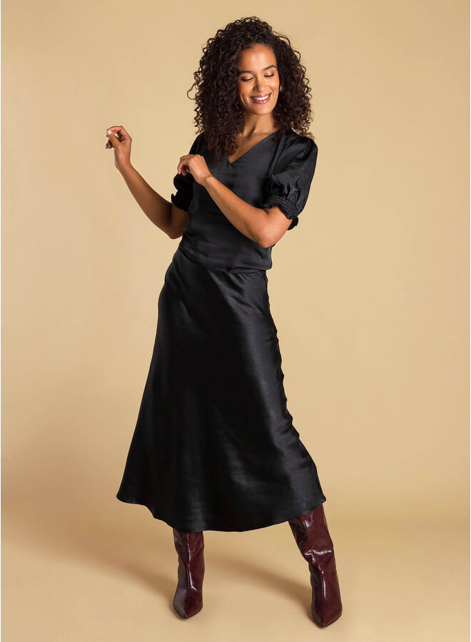Rok Asmae black