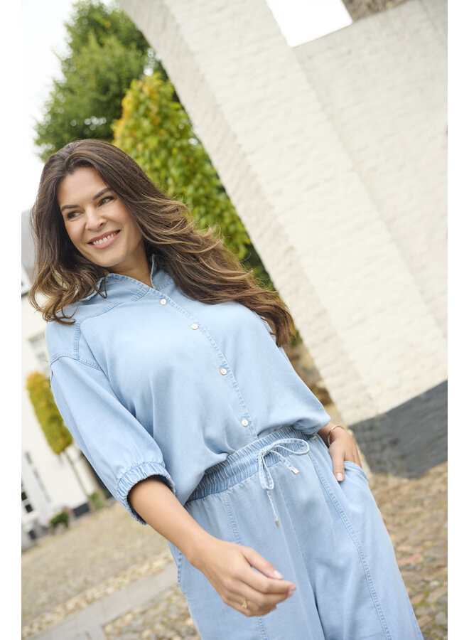 Blouse 261 Maaike light denim