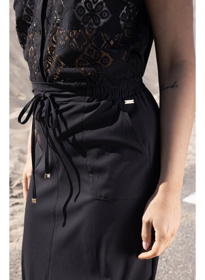 Rok May black
