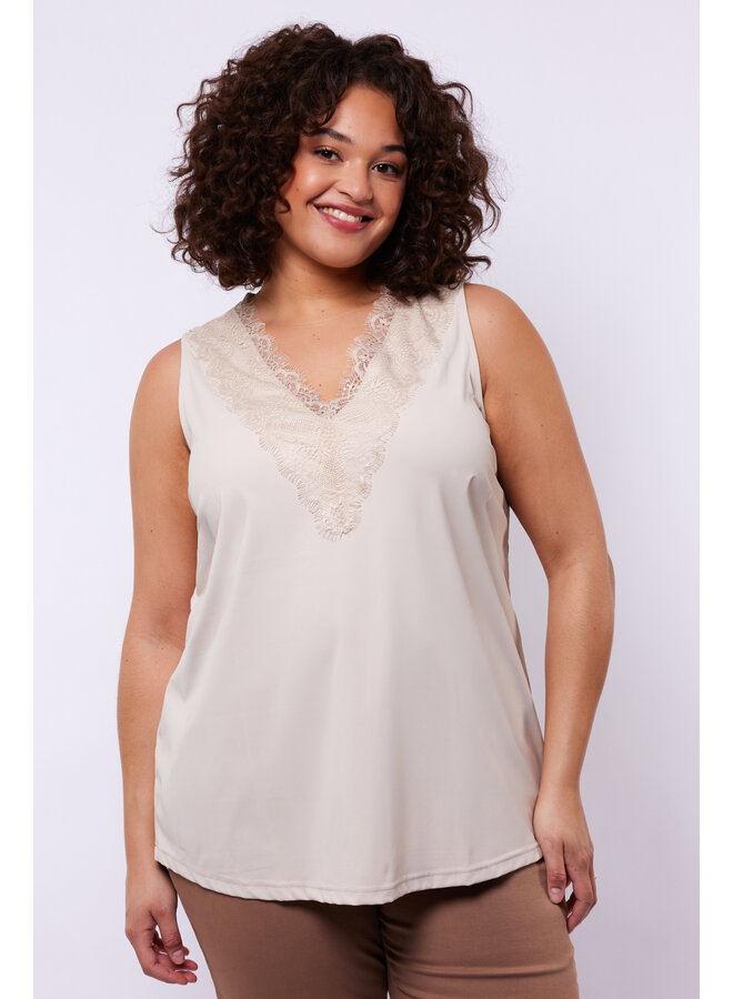 Top Elsa sand