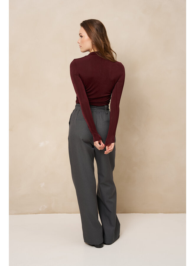 Top Kelly gathered burgundy