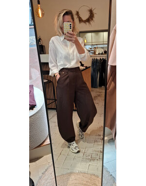 Feel Fashion Feel Pant. Barrel D.Bruin