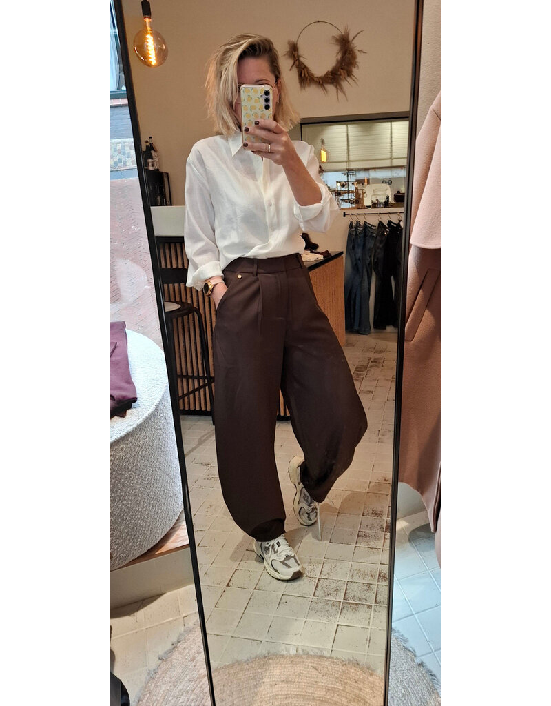 Feel Fashion Feel Pant. Barrel D.Bruin