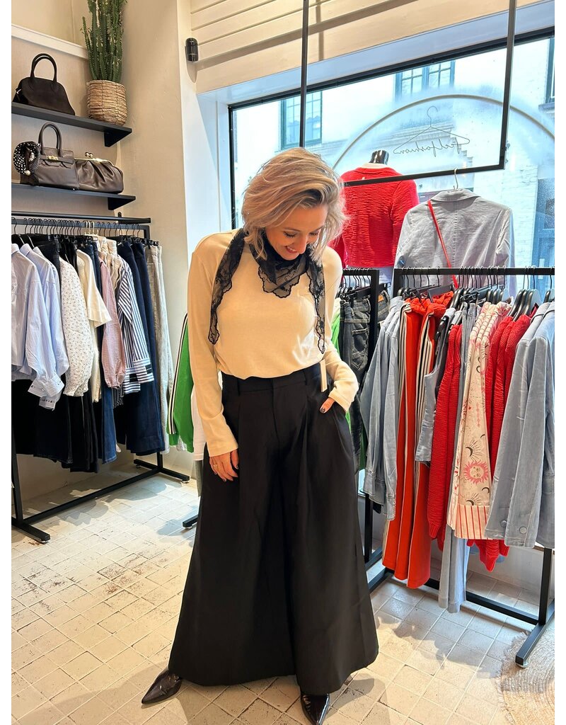 BOW 19 BOW19 Kanten sjaal zwart