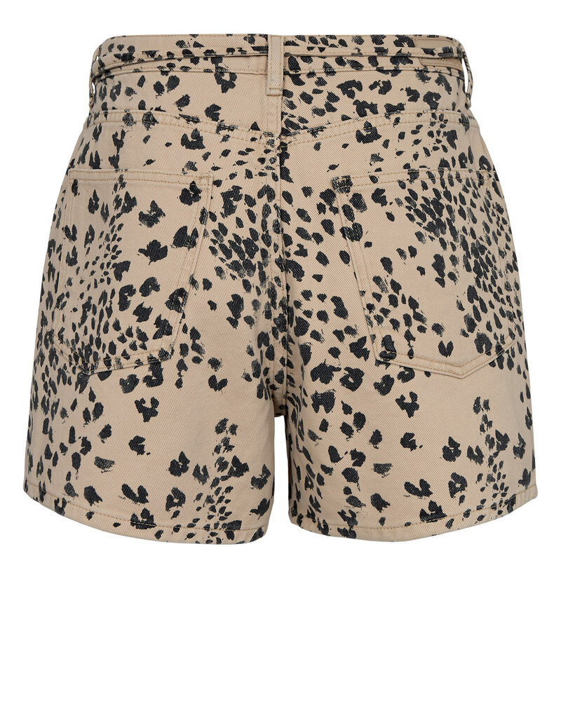 Nümph Nümph Nusavanna Short